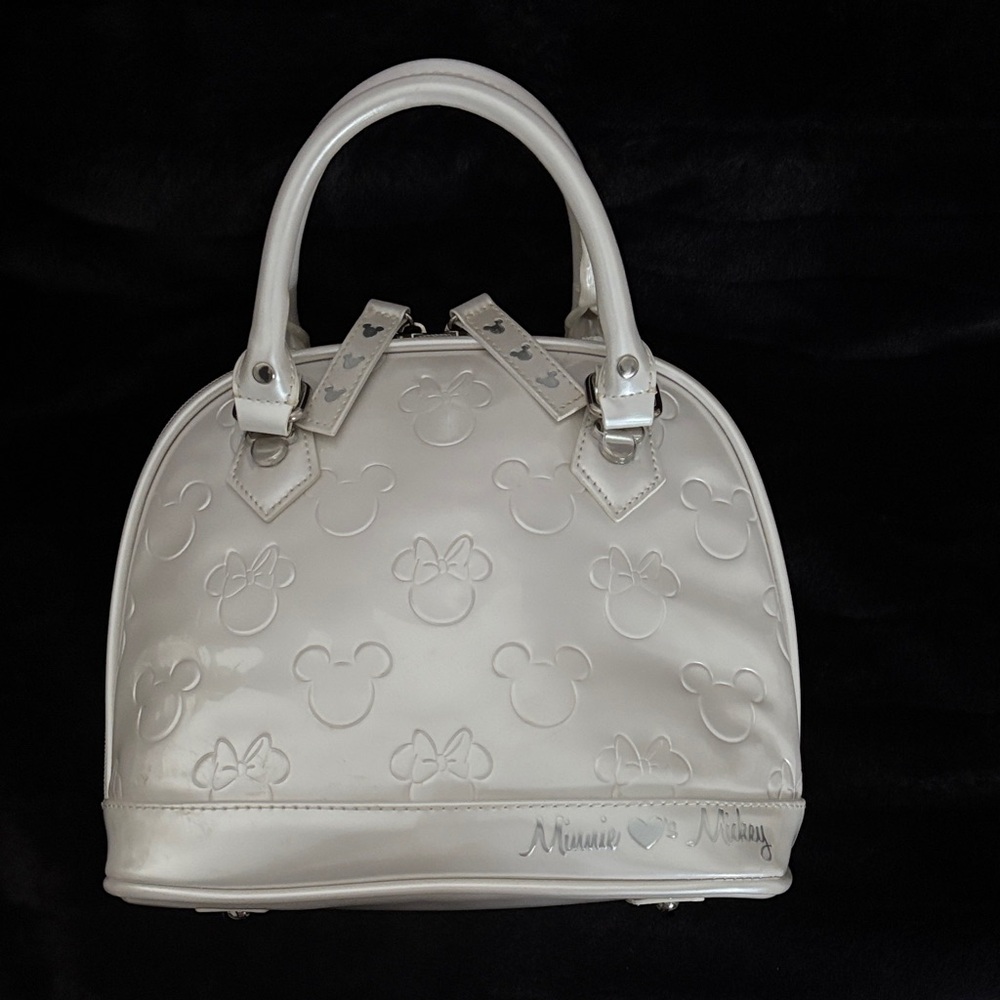 Minnie ❤️’s Mickey Rare Disney  Loungefly bag Pearl White Silver Hardware